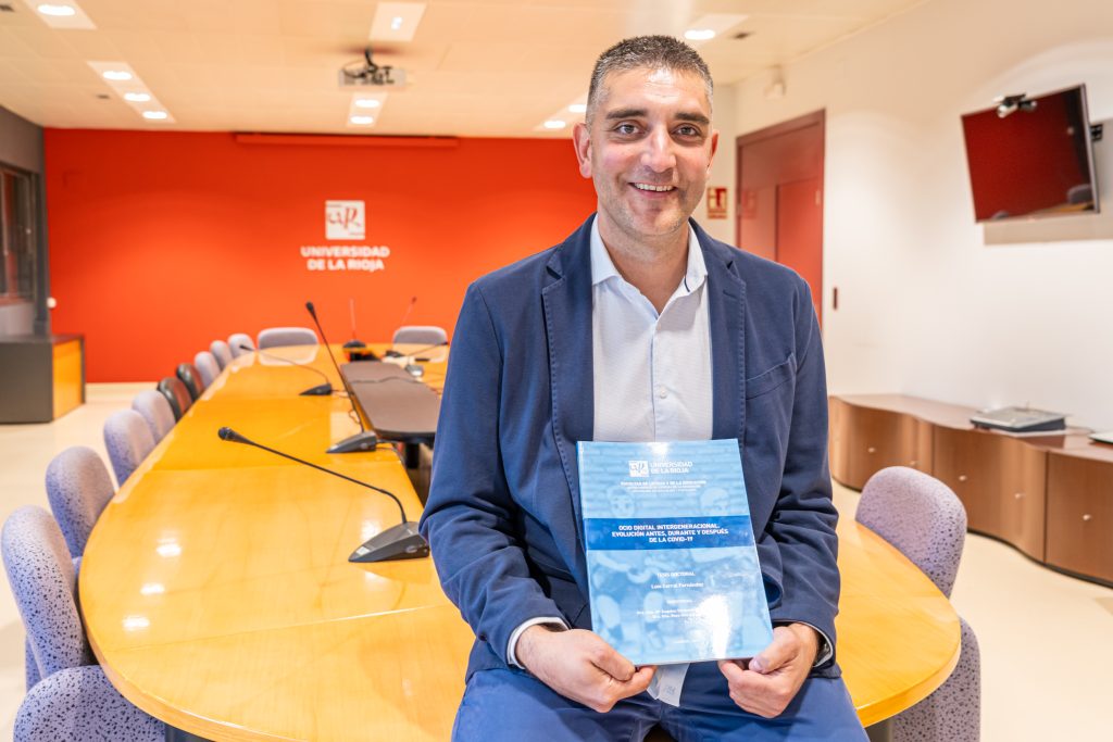 Luis Corral, autor de la tesis 'Ocio Digital Intergeneracional. Evolución antes, durante y después de la COVID-19’